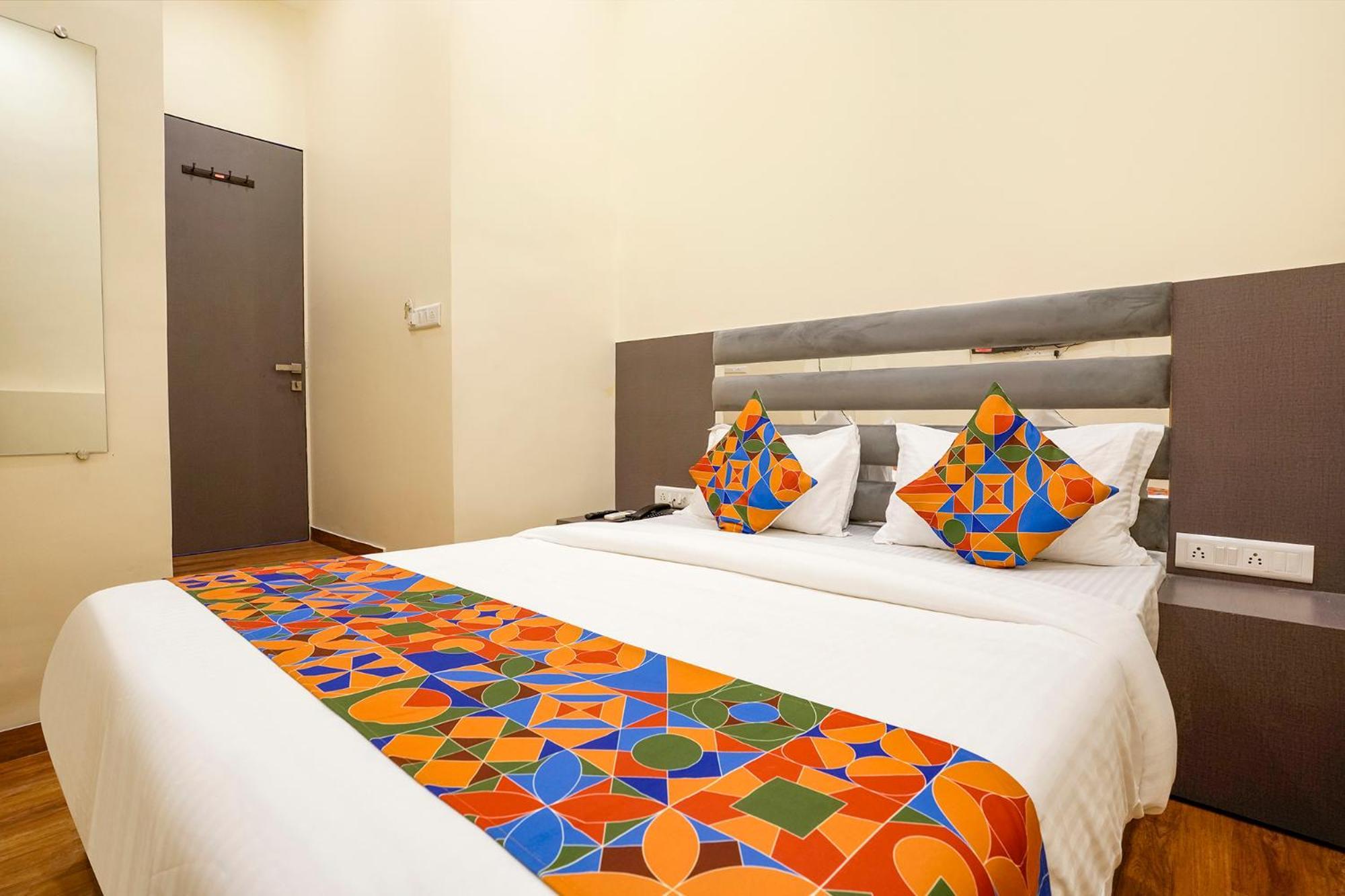 Fabhotel Freedom International - Nr Mumbai International Airport Bombaim Exterior foto